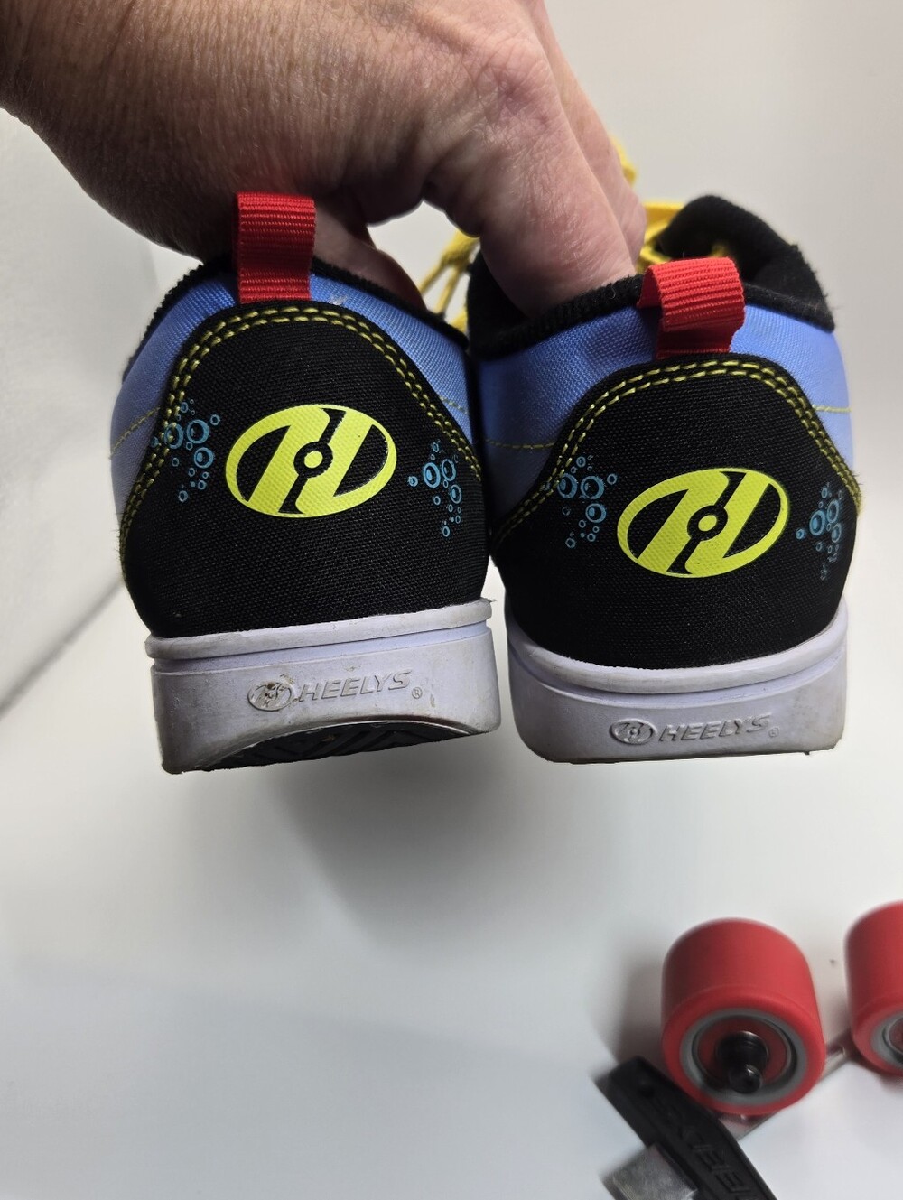 Spongebob Heelys Youth Size 2 Nickelodeon Cartoon Gift Fun - Picture 5 of 10
